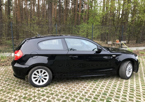 BMW Seria 1 cena 15900 przebieg: 203535, rok produkcji 2010 z Czaplinek małe 277